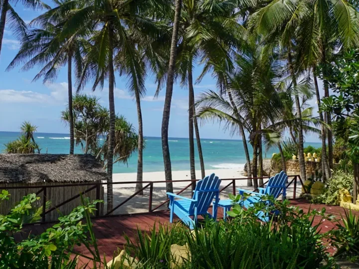 Coconut Beach Lodge