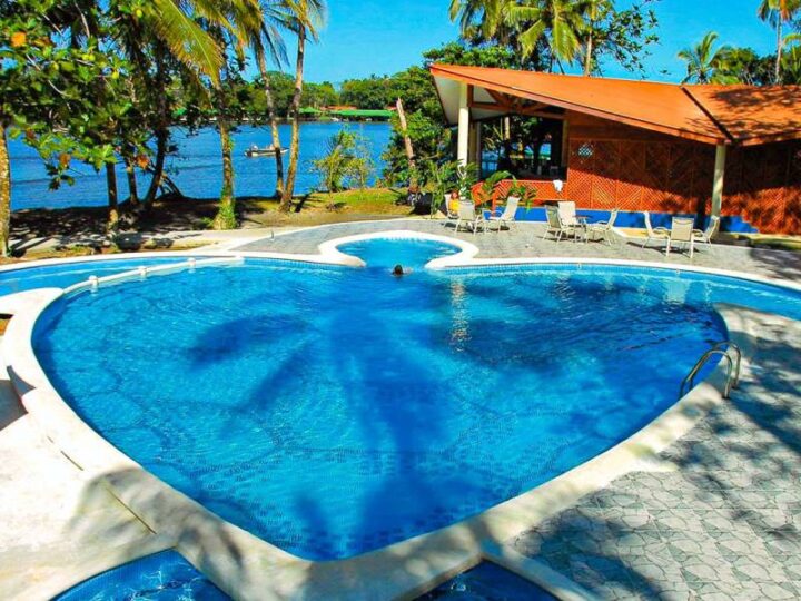 Aninga Lodge