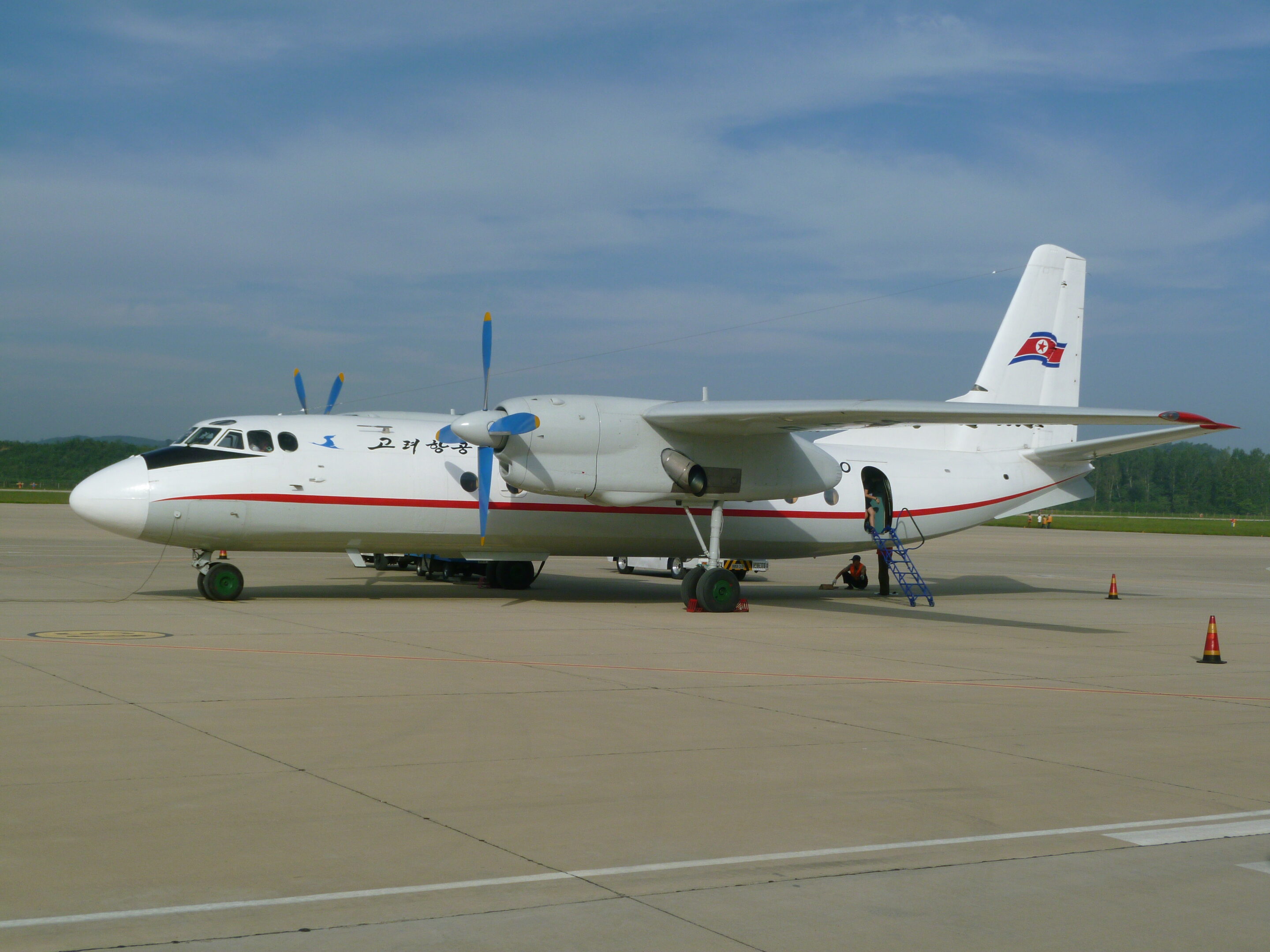 Charterflugzeug Antonov 24_ Nordkorea