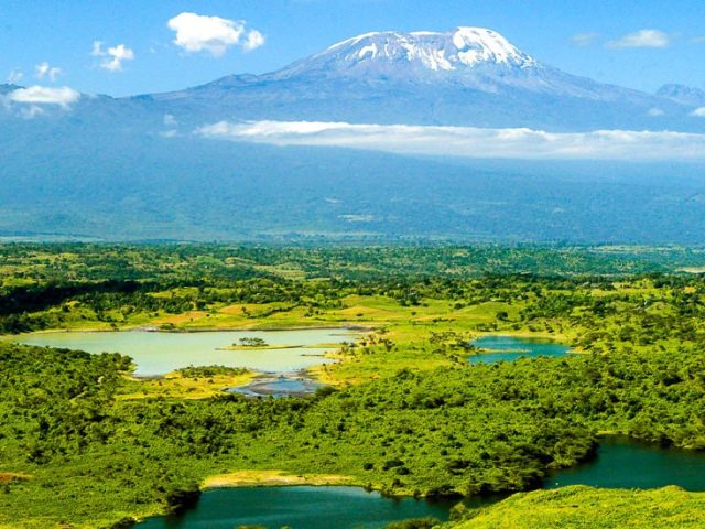 Momella-Seen und Kilimanjaro