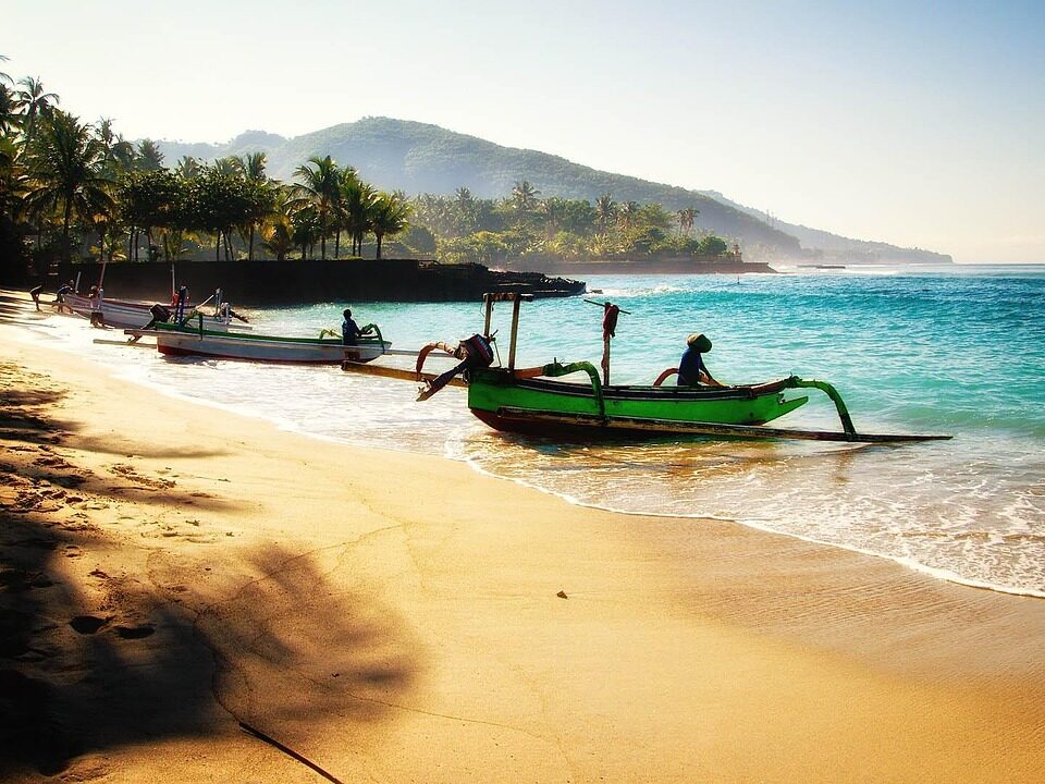 Fischerboote am Strand