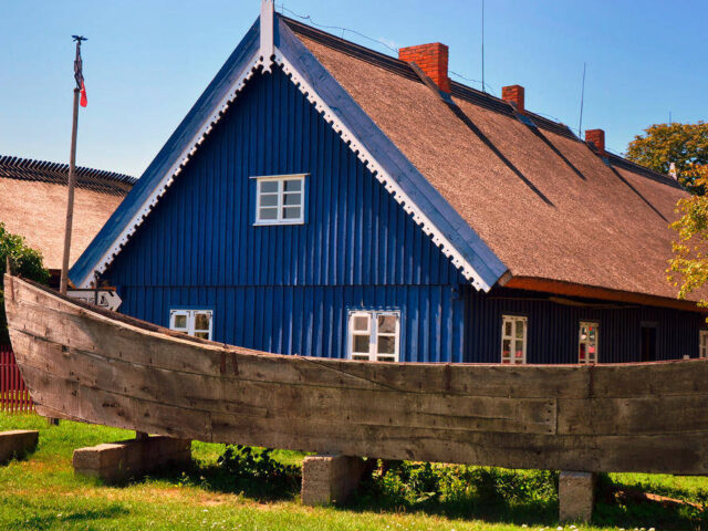 Typisches Holzhaus auf der Kurischen Nehrung