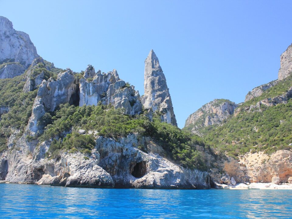 Steilküste in Cala Goritzé