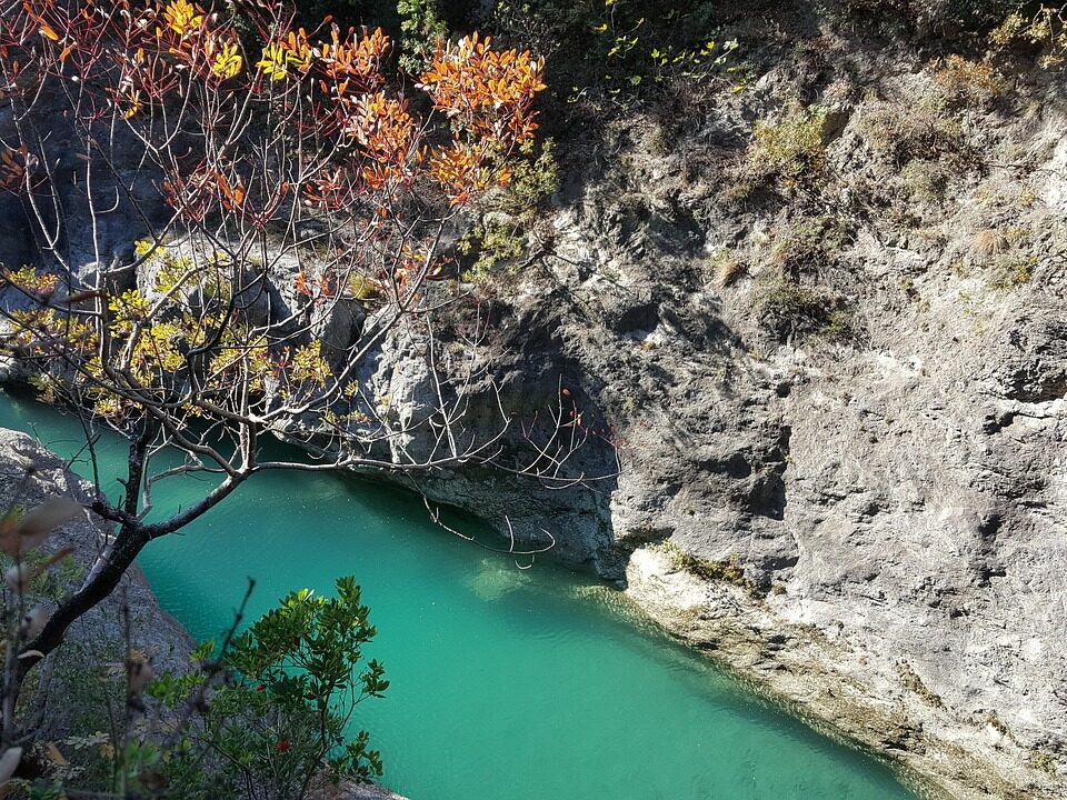 Canyon in den Bergen