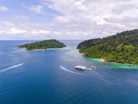 Gaya Island
