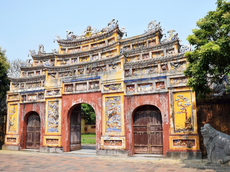 Tor in Hué