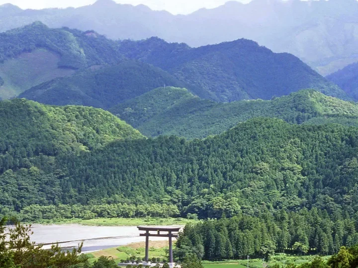 Kumano Hongu Taisha - grünes Tal