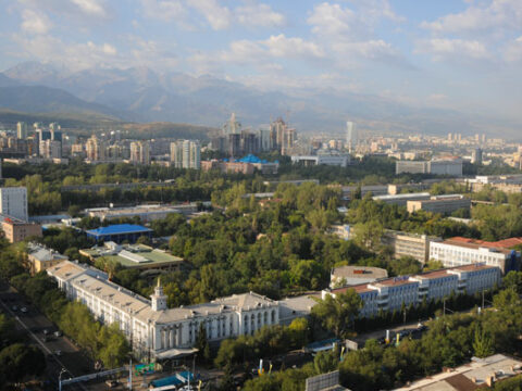 Almaty und das Tienschan-Gebirge