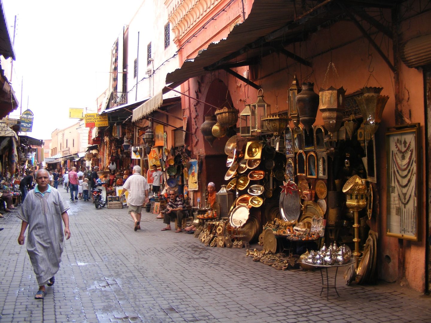 Ladenstraße in Marrakesch
