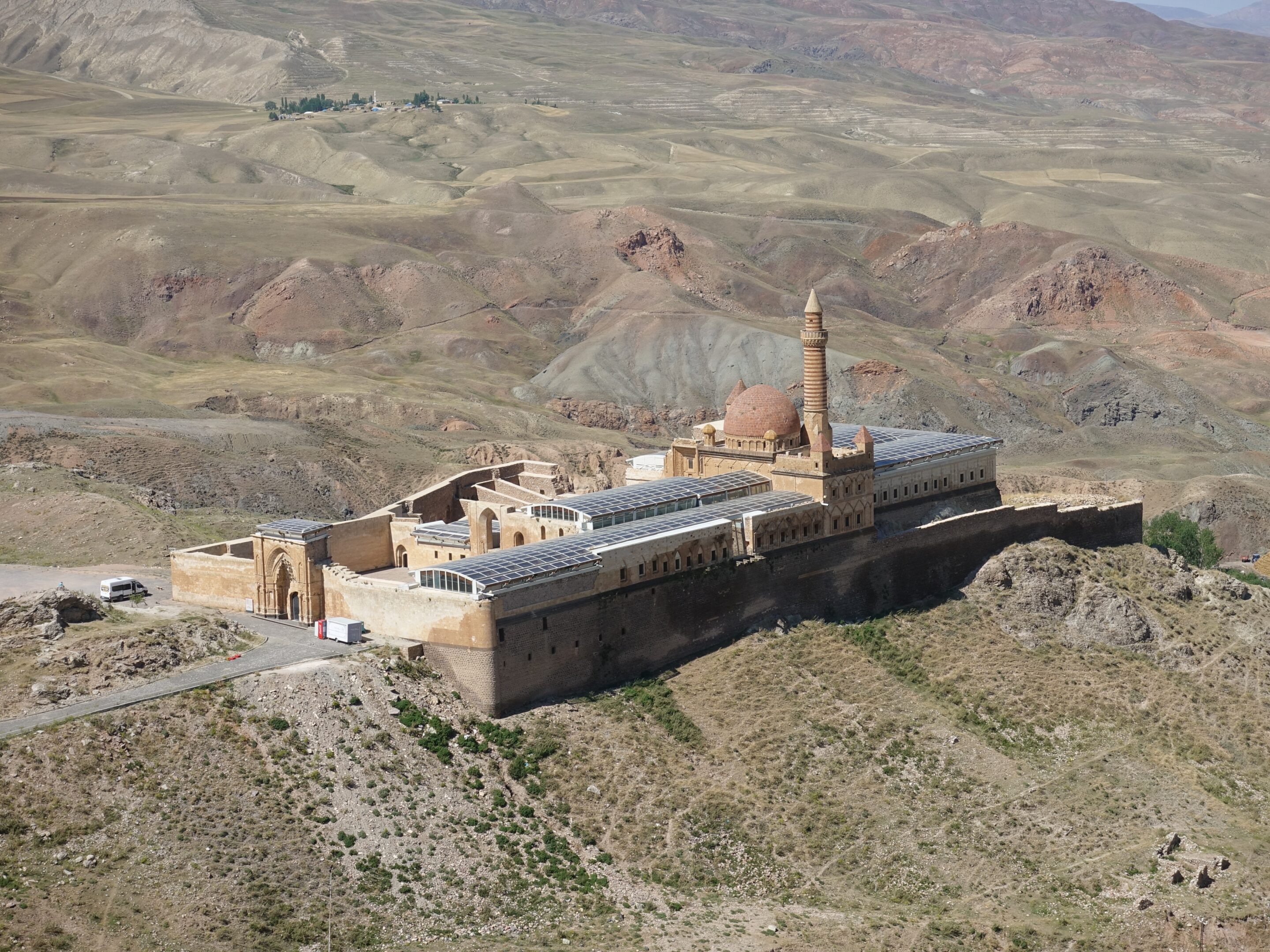 Ishak-Pasa-Palast von oben