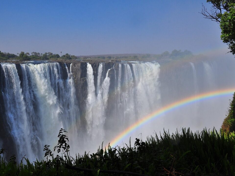 Regenbogen an den Victoria-Fällen