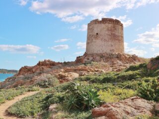 Turm an der Costa Verde