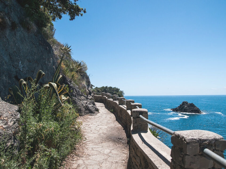 Wandern über dem Meer