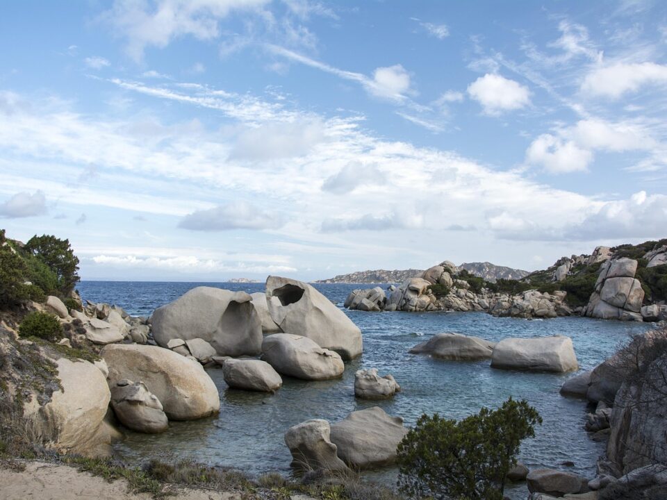 Felsenbucht auf Sardinien