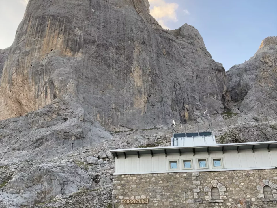 Schutzhütte Vega de Uriellu