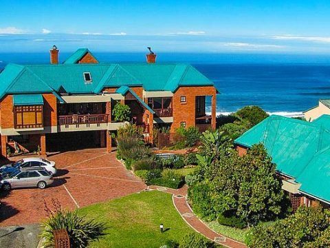 Dolphin Dunes Guest House